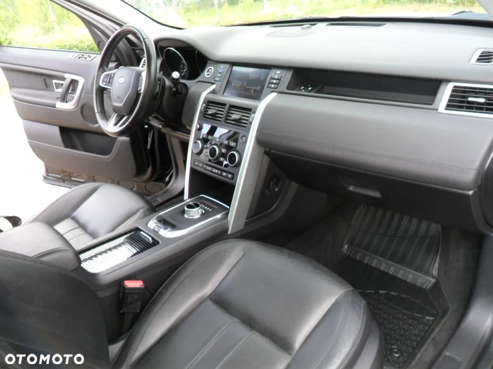 Land Rover Discovery Sport 2.0 TD4 HSE Luxury - 17