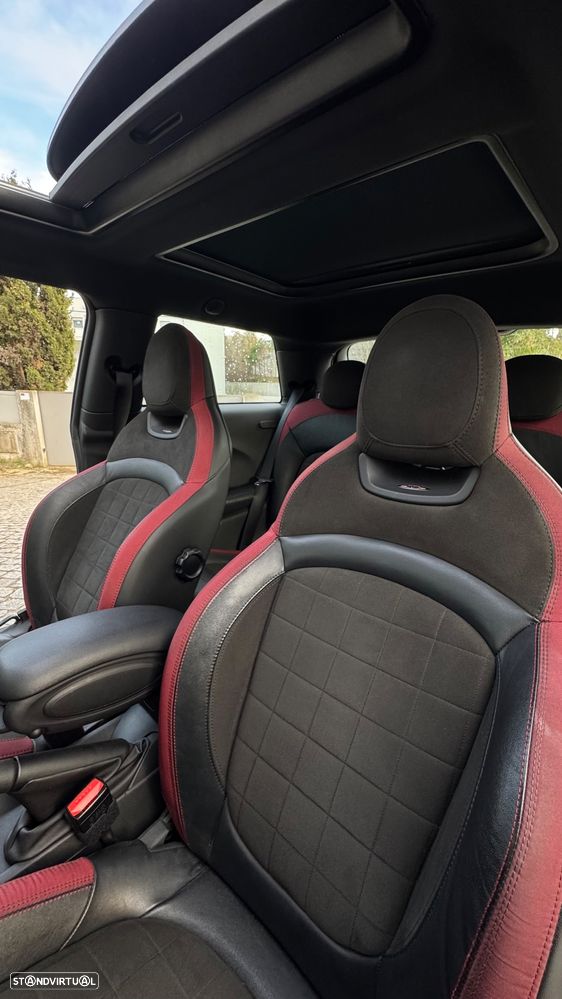MINI 3 Portas John Cooper Works Auto Desportiva - 19