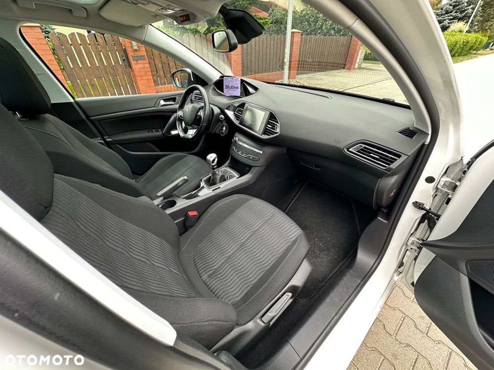 Peugeot 308 1.6 BlueHDi Active S&S - 11