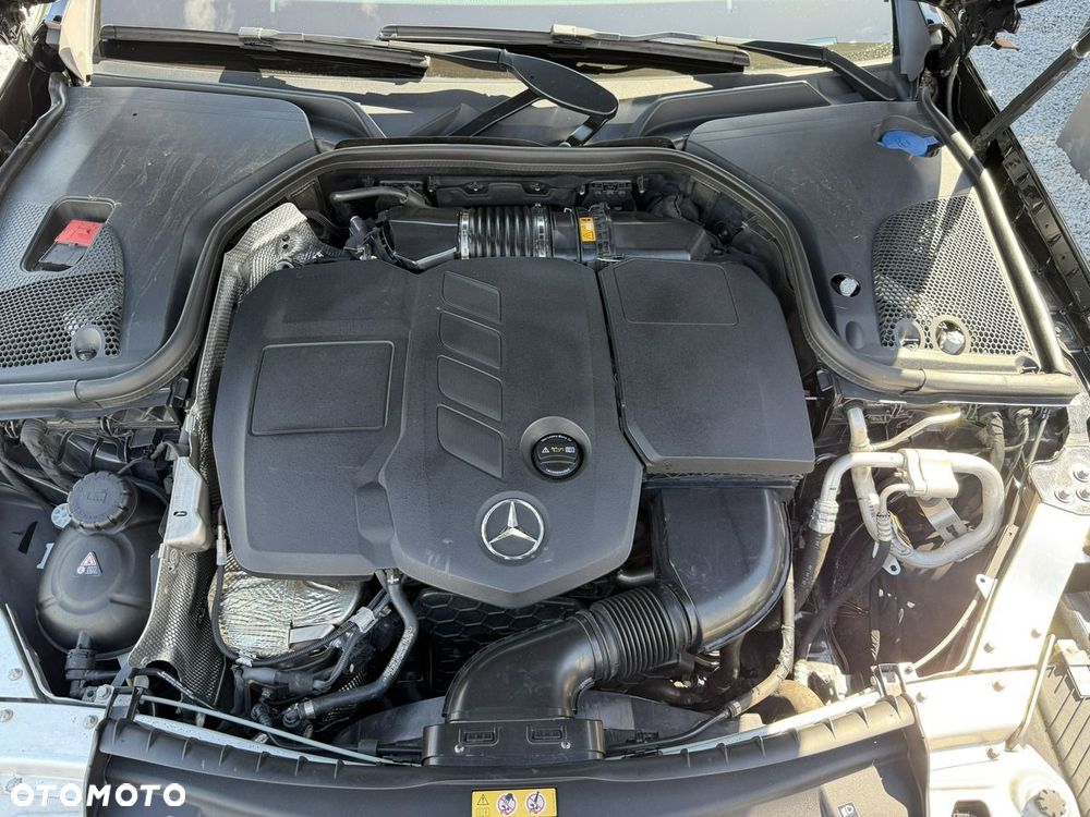 Mercedes-Benz Klasa E 220 d 4-Matic AMG - 31