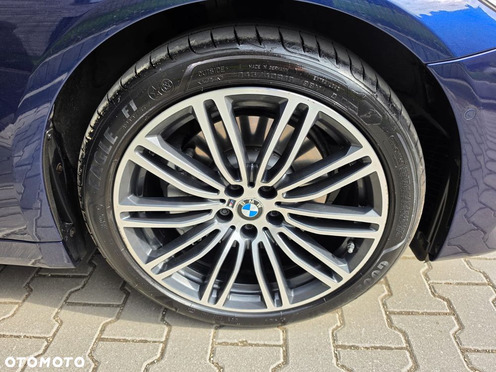 BMW Seria 5 530d Sport Line - 33