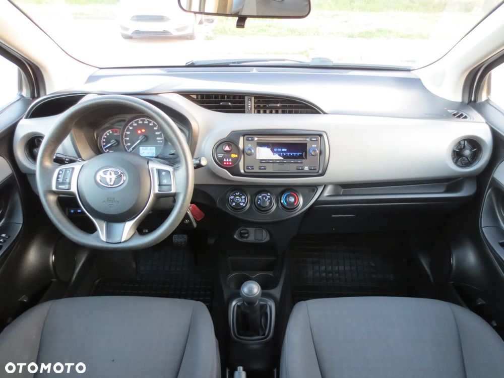 Toyota Yaris - 18