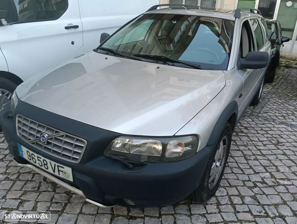 Volvo XC 70 D5 Nivel 3 Auto. - 3