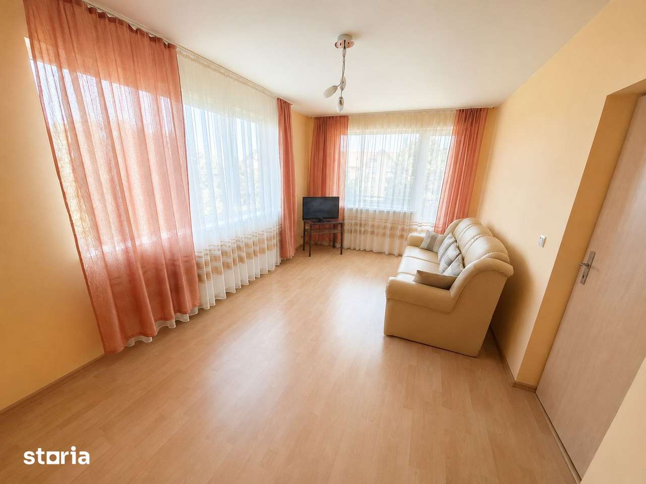 Apartament 2 camere strada Fagului finisat, retras de la strada — fotografia 1