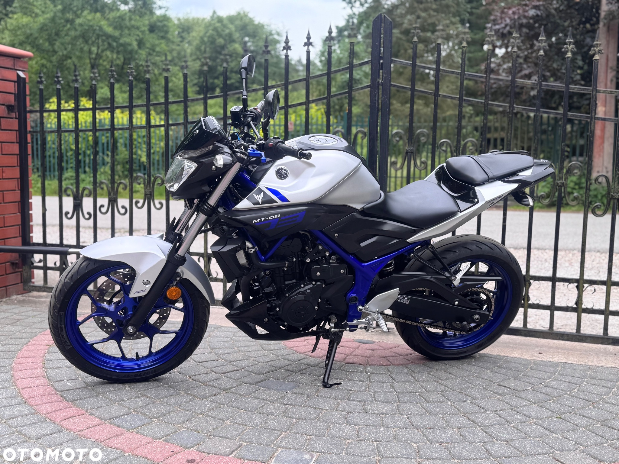 Yamaha MT - 6