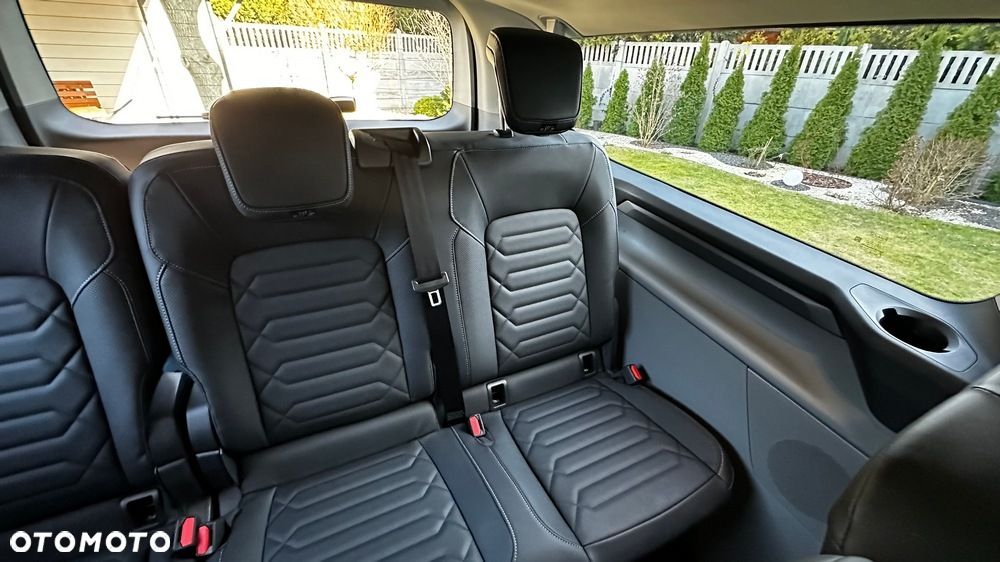 Ford Tourneo Custom - 10