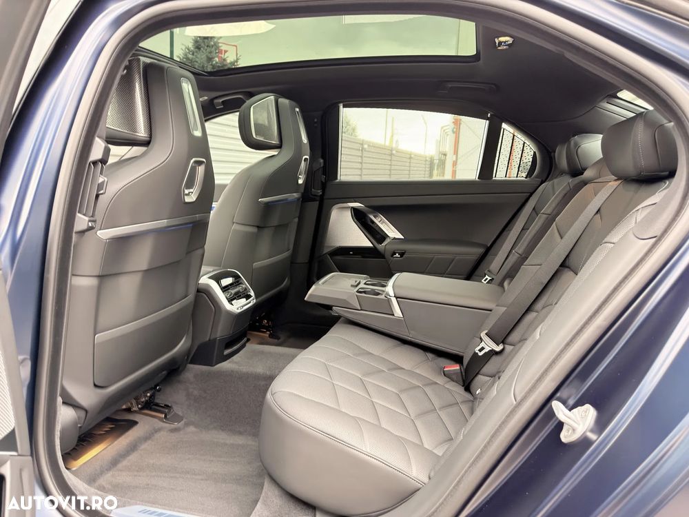 BMW Seria 7 - 14