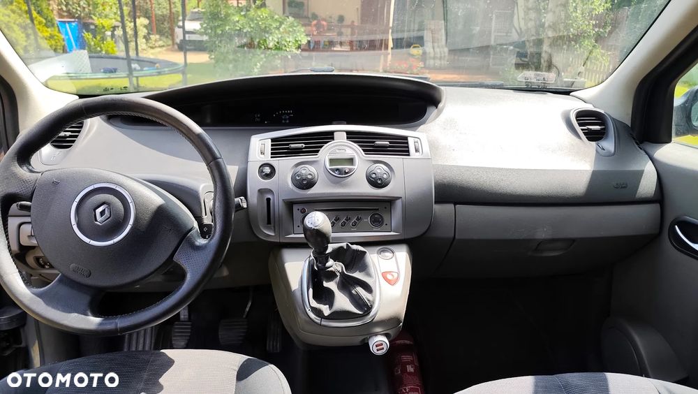 Renault Scenic - 11