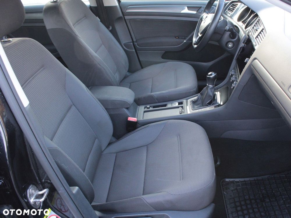 Volkswagen Golf 1.5 TSI BMT Comfortline - 16
