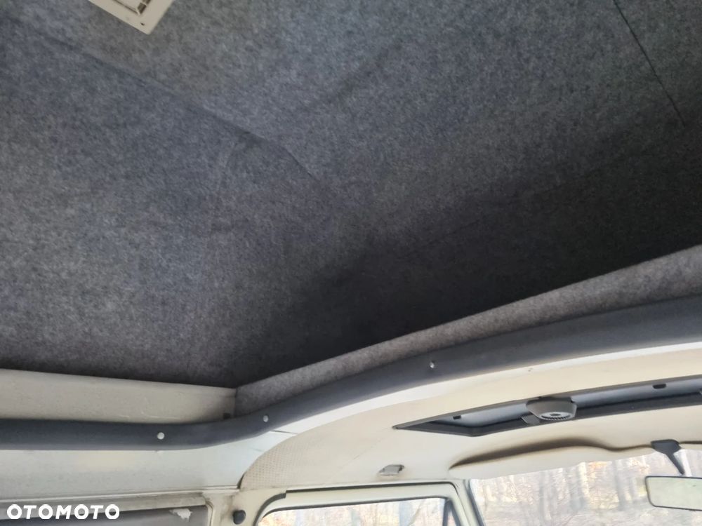 Volkswagen Transporter - 31