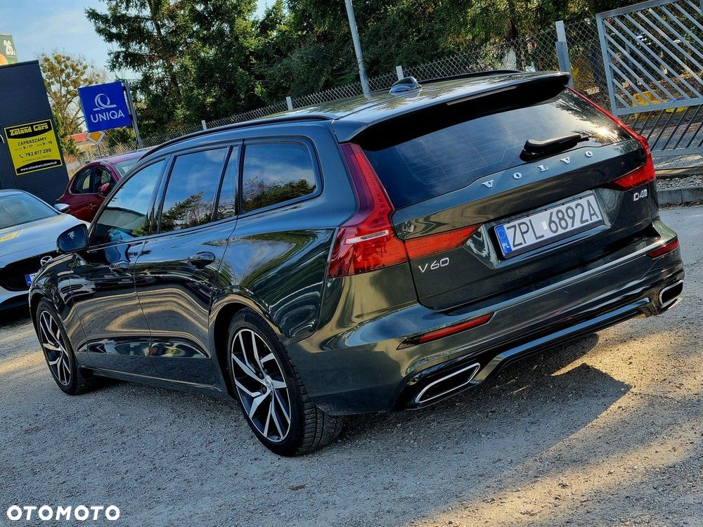 Volvo V60 D4 Geartronic R-Design - 9