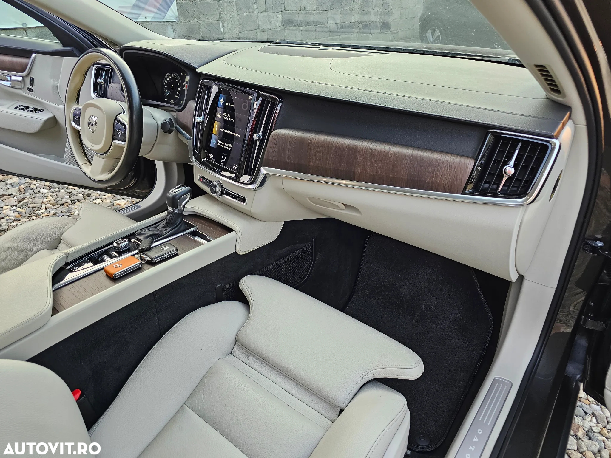 Volvo S90 D4 Inscription - 29