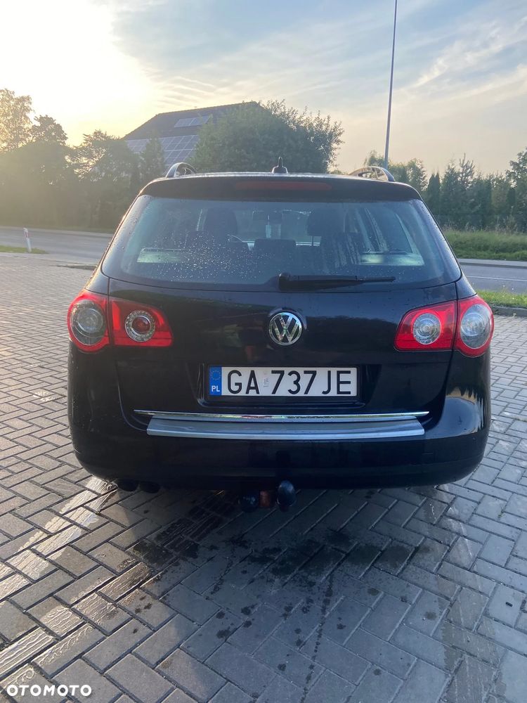 Volkswagen Passat 2.0 TDI Comfortline DSG - 4