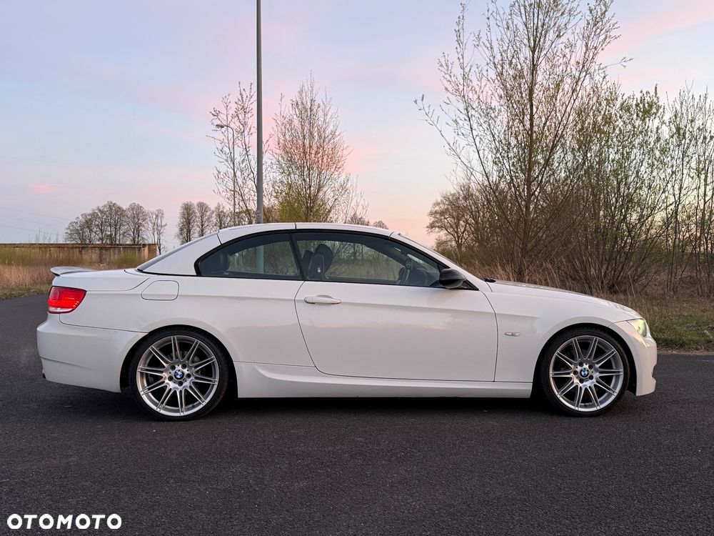 BMW Seria 3 320i - 11