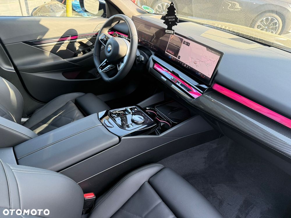 BMW Seria 5 520d - 36