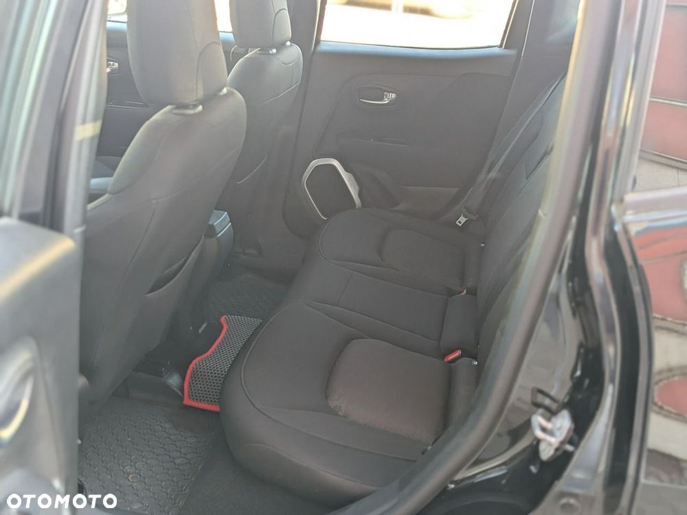 Jeep Renegade - 15