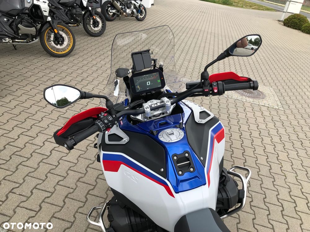 BMW R - 8
