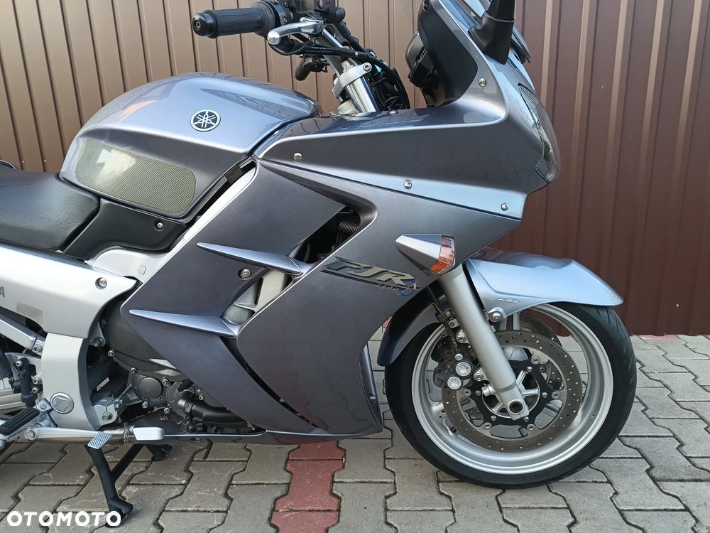 Yamaha FJR - 11