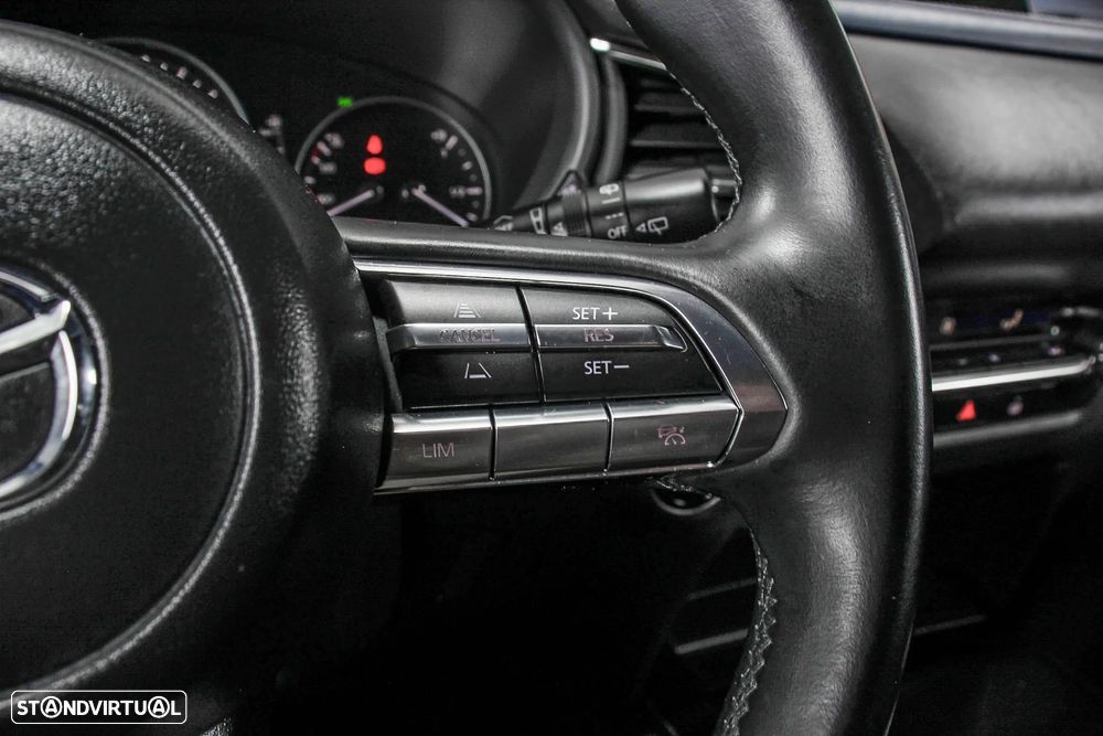 Mazda CX-30 1.8 Sky-D Evolve i-Active - 35