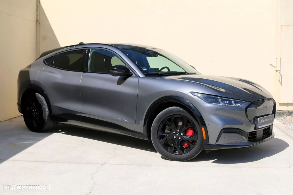 Ford Mustang Mach-E Premium AWD - 5