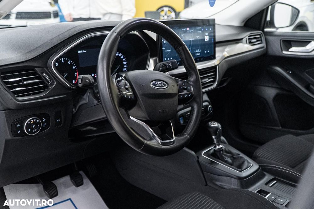 Ford Focus 1.0 EcoBoost Titanium - 6