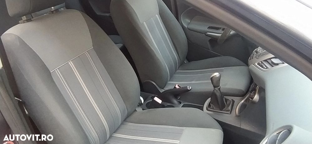 Ford Fiesta 1.25i Titanium - 6