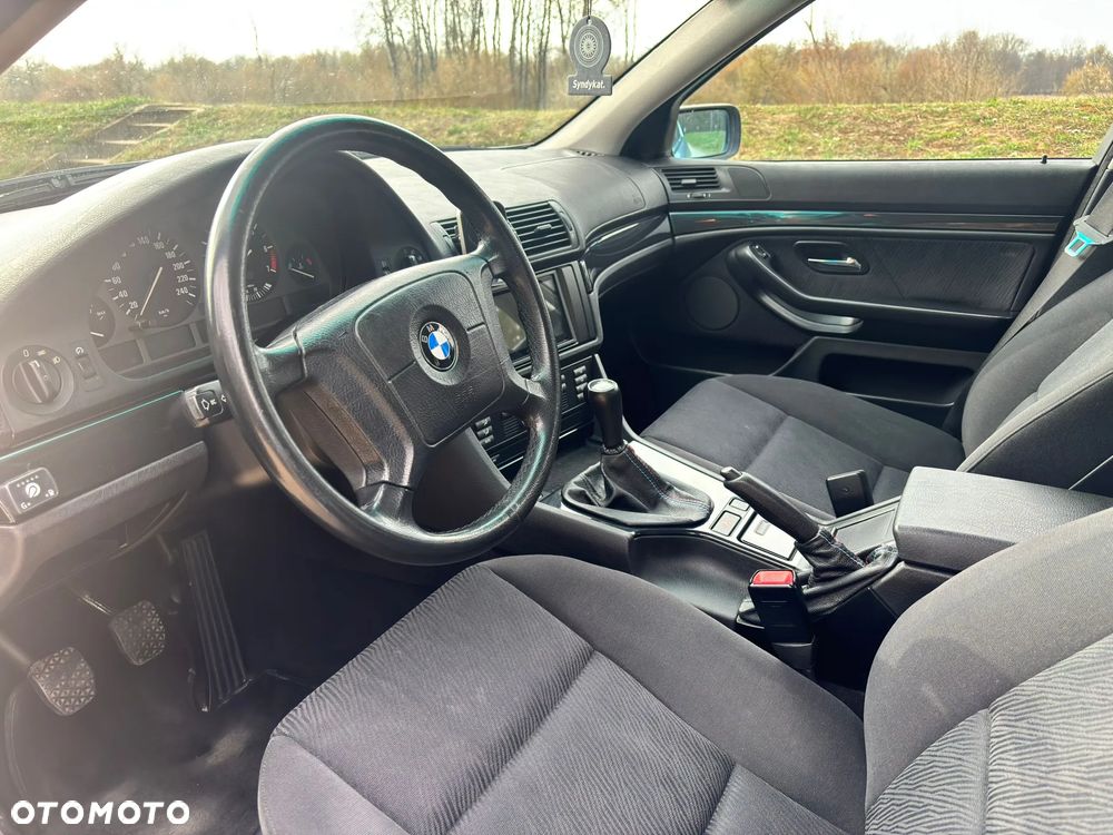 BMW Seria 5 - 19