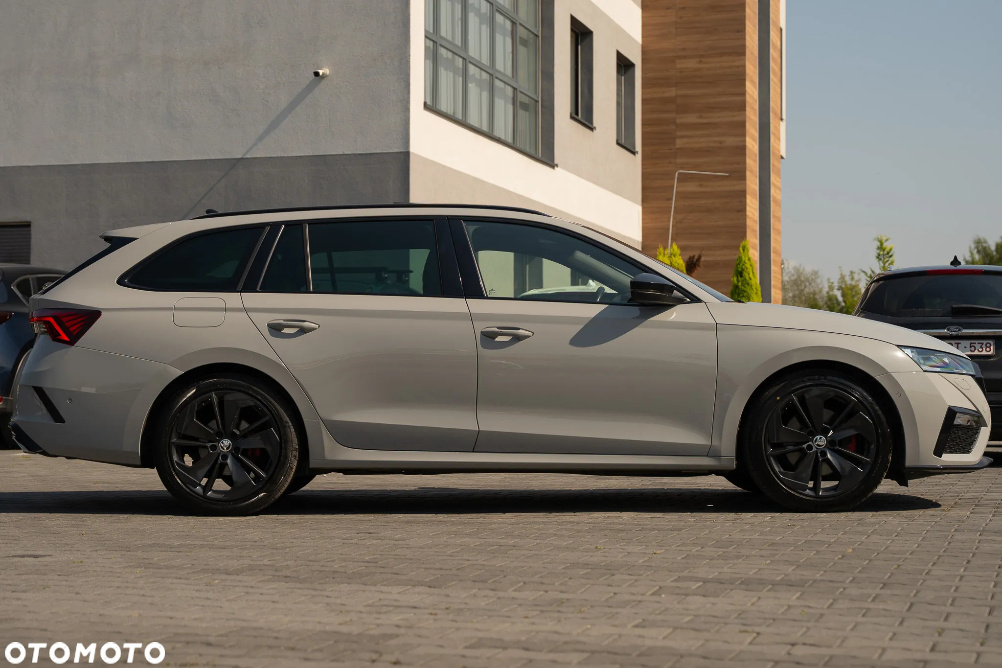 Skoda Superb 2.0 TDI 4x4 DSG Sportline - 17