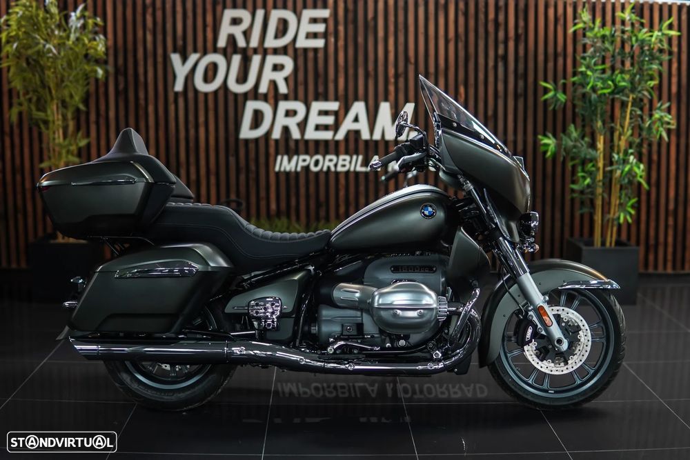 BMW R 18 Transcontinental Manhattan Metallic Matte - 1