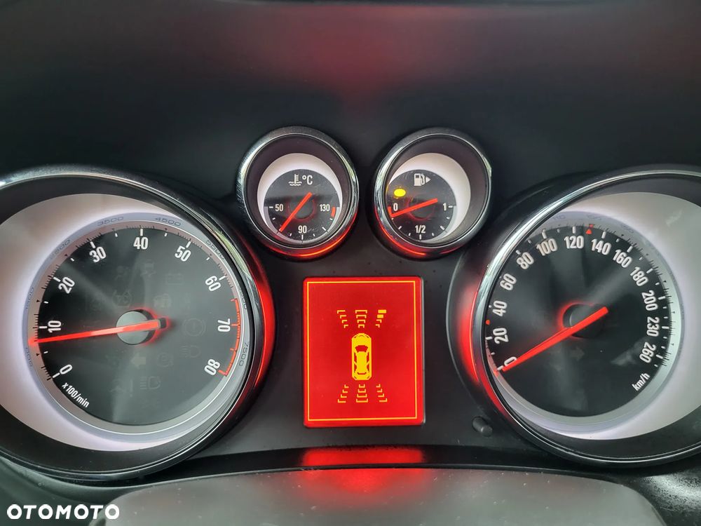 Opel Zafira Tourer 1.4 Turbo Active - 38