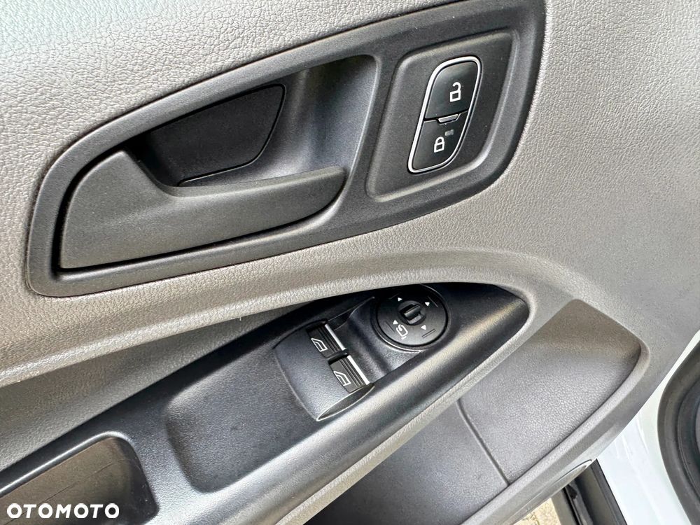 Ford transit connect - 8