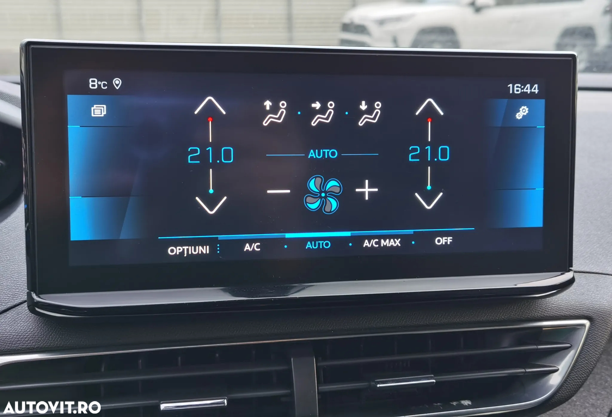 Peugeot 3008 PureTech 130 Stop & Start GPF EAT8 Allure - 31
