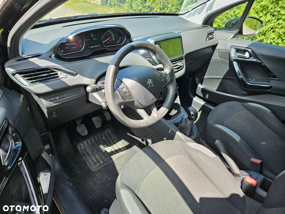 Peugeot 208 82 PureTech Style - 10