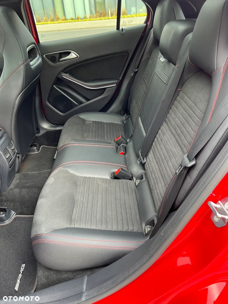 Mercedes-Benz GLA 220 d 4Matic 7G-DCT AMG Line - 14