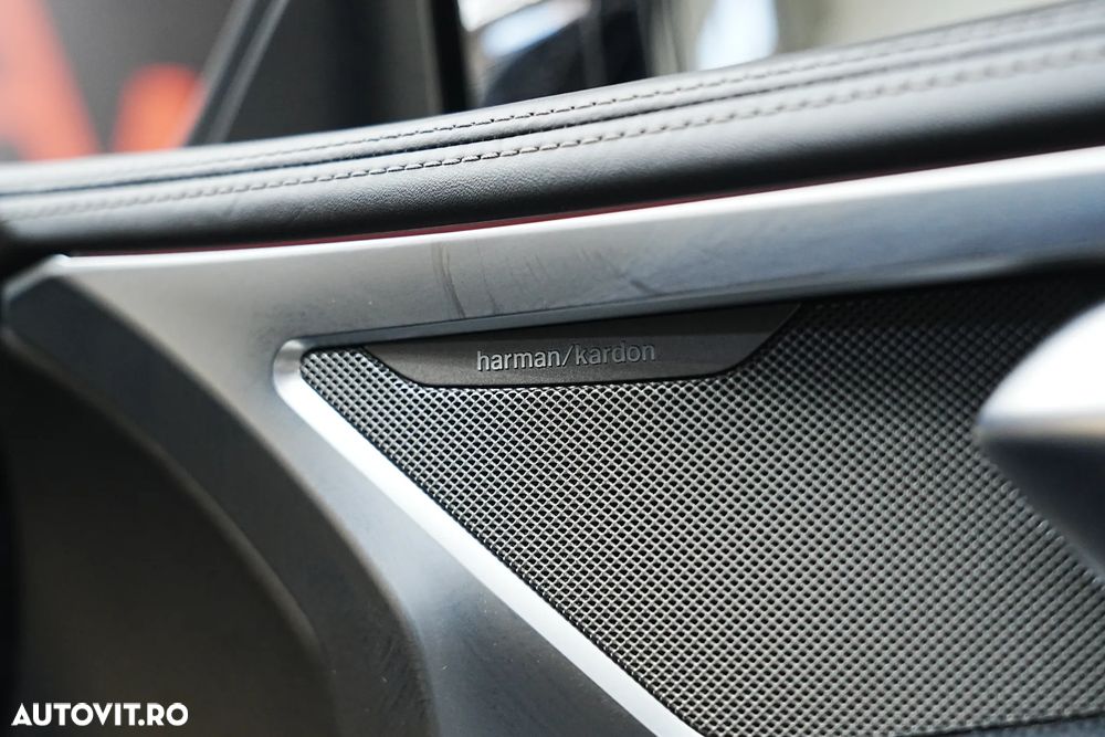 BMW M8 M850i xDrive - 24