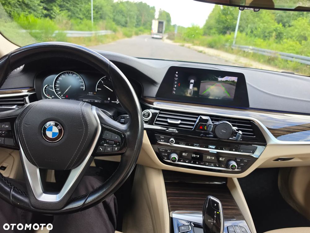 BMW Seria 5 520d Luxury Line - 16