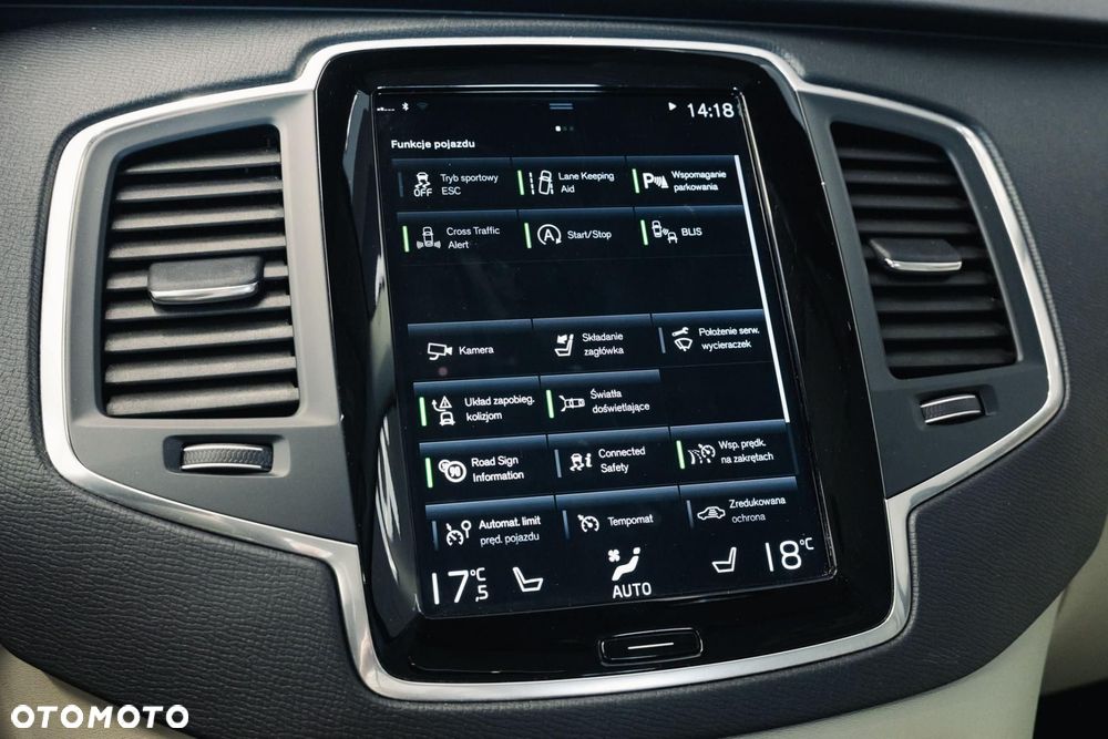 Volvo XC 90 B5 D AWD Momentum Pro - 22