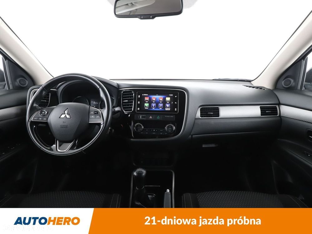 Mitsubishi Outlander - 13