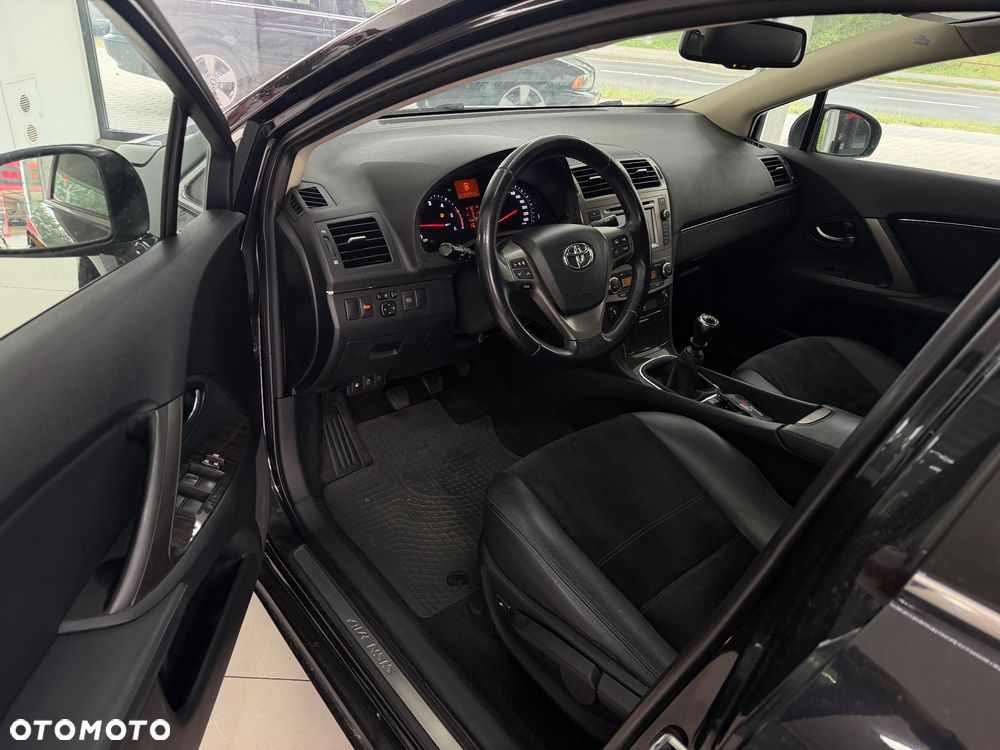 Toyota Avensis 2.0 D-4D Luna - 17