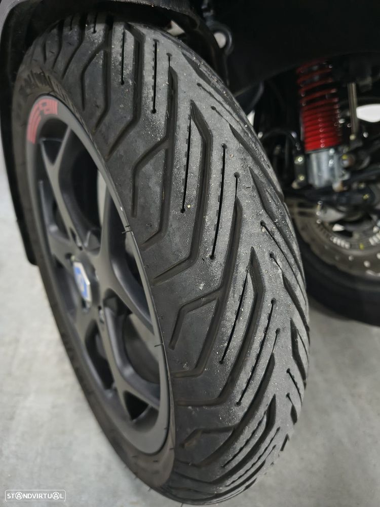 Piaggio MP3 400HPE - 9