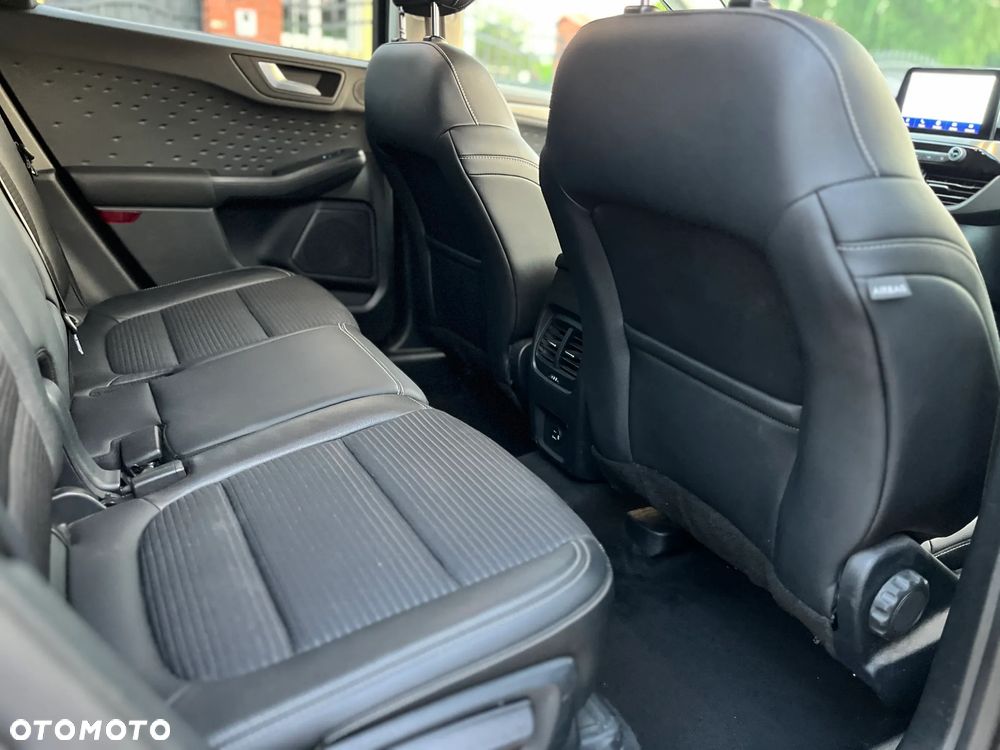 Ford Kuga 1.5 EcoBlue FWD Titanium X - 35