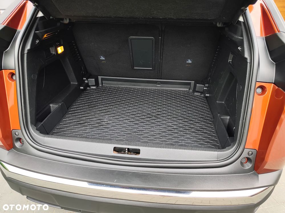 Peugeot 3008 1.2 PureTech Active S&S EAT8 - 14