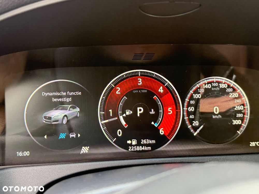 Jaguar XF 2.0 i4D Portfolio - 40