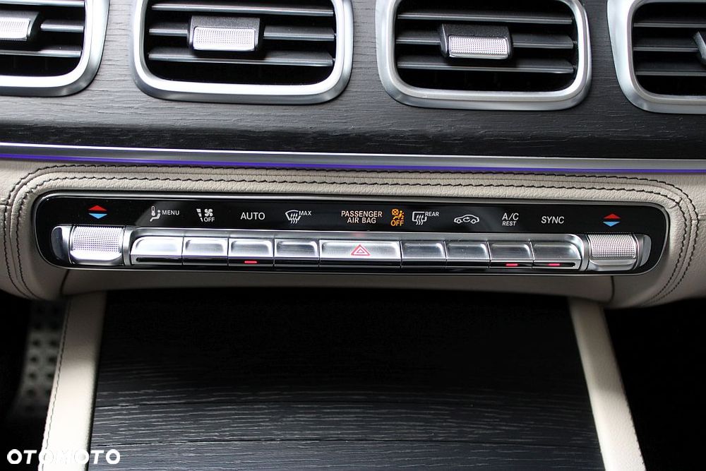 Mercedes-Benz GLS 450 d mHEV 4-Matic AMG Line - 28