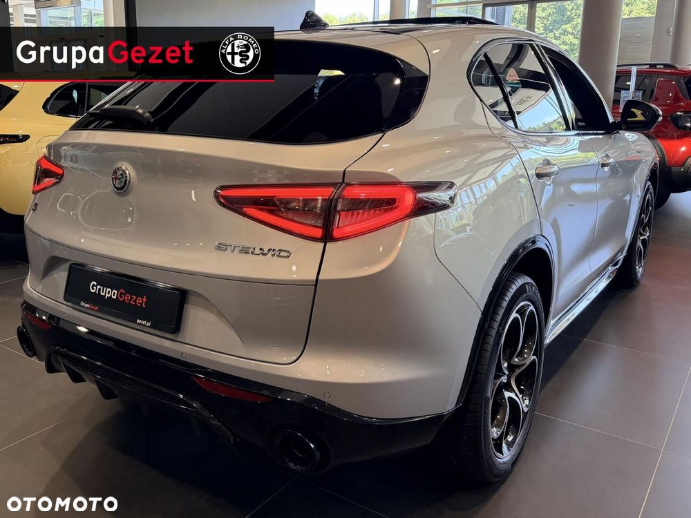 Alfa Romeo Stelvio - 3