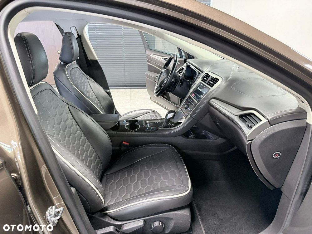 Ford Mondeo 2.0 EcoBlue VIGNALE - 28