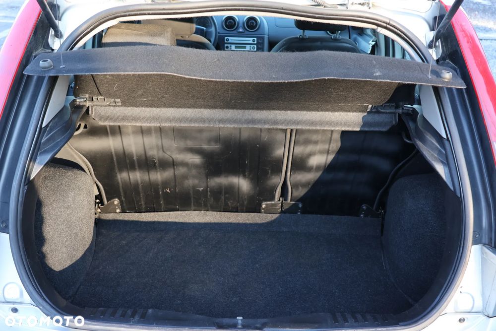 Ford Fiesta 1.3 Trend - 13