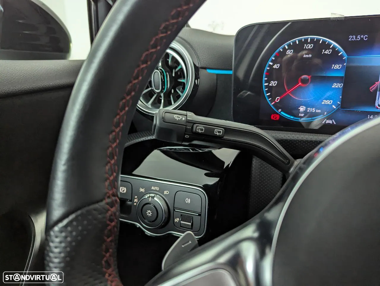 Mercedes-Benz A 250 e AMG Line - 24