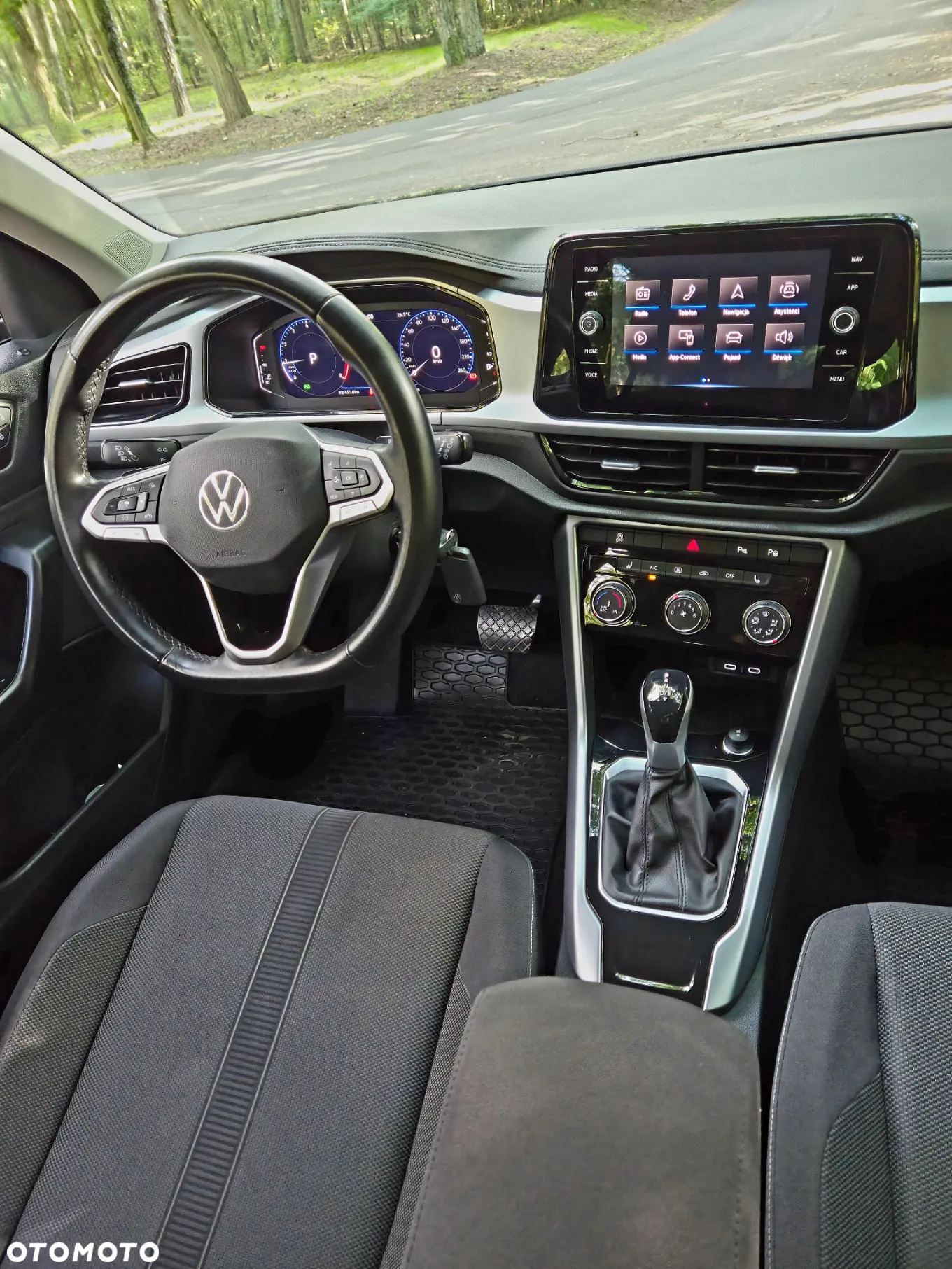 Volkswagen T-Roc 1.5 TSI Life DSG - 27