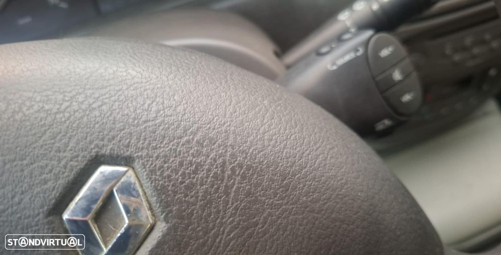 Renault Scénic 1.6 16V RXE AC GPL - 15